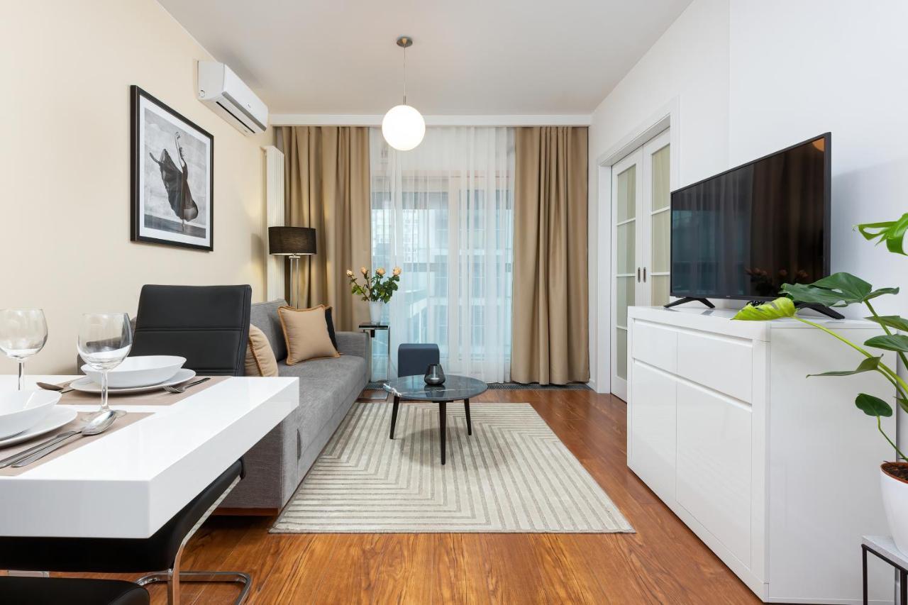 Royal City Center Mennica Residence By Noclegi Renters Warsaw Ngoại thất bức ảnh