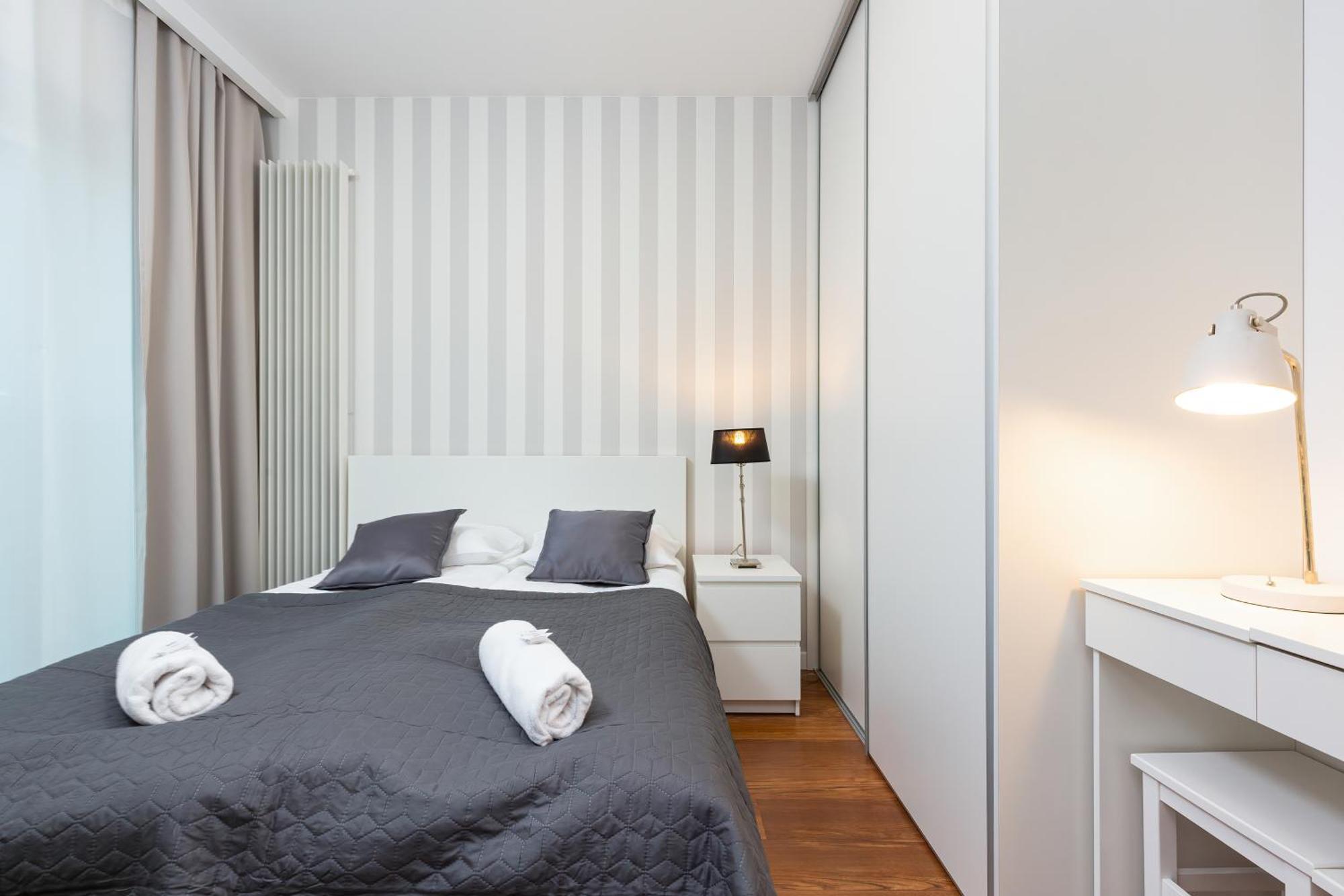 Royal City Center Mennica Residence By Noclegi Renters Warsaw Ngoại thất bức ảnh