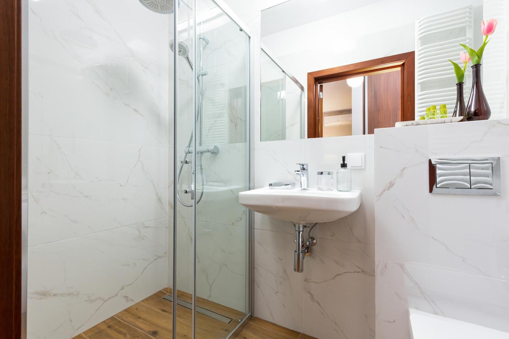 Royal City Center Mennica Residence By Noclegi Renters Warsaw Ngoại thất bức ảnh